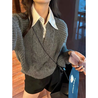 【HOT 本舖】 綿羊絨#假兩件拼接翻領套頭毛衣女秋冬設計感慵懶風灰色顯瘦上衣