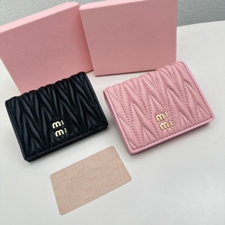 全新有LOGO 新款女士短夾 女生短版錢包 褶皺短版錢包 羊皮錢夾
