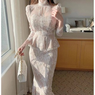 韓版 INS 氣質立領鏤空蕾絲鈎花設計襯衫+荷葉邊魚尾包臀裙套裝