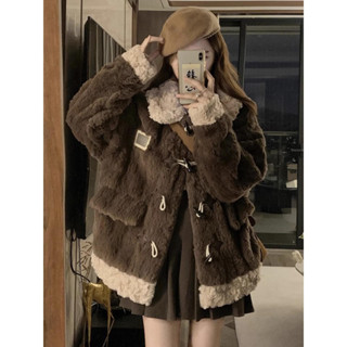 【season wardrobe】小香風牛角扣羊羔毛外套女2024冬季寬鬆加厚保暖毛絨絨仿皮草棉衣