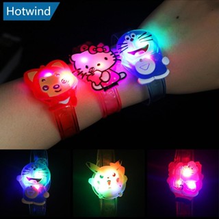 Hw Led 發光腕帶卡通手錶可愛 Led 燈帶水晶透明花卉錶帶卡通手鍊拍手環玩具 R7U6