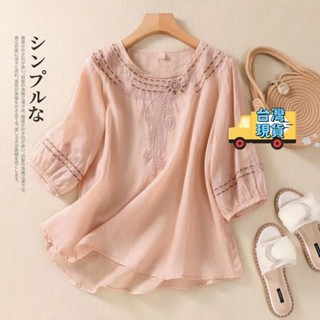 【L-5XL】90-300斤大尺碼媽媽裝 新款文藝複古棉麻上衣 刺繡衫夏季七分袖氣質顯瘦寬鬆百搭套頭上衣媽媽裝 遮肚女裝
