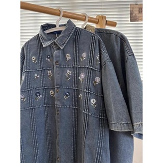 【HOT 本舖】男裝 MASDYIREN 美式復古格子刺繡街頭港風洗水軟牛仔短袖襯衫上衣男潮