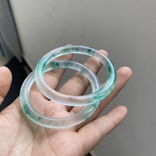 緬甸翡翠天然飄花獨龍翡翠色手鐲冰種細圓條陽綠玉石女款玉鐲子緬甸翡翠天然飄花獨龍翡翠色手鐲冰種細圓條陽綠玉石女款玉鐲子5.