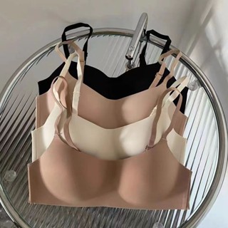 無痕內衣女小胸集中爆乳上託防下垂無鋼圈舒適透氣薄杯一片式內衣罩。