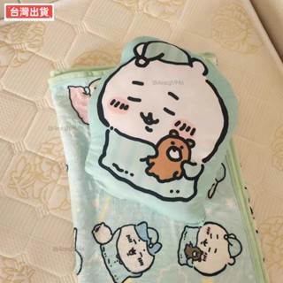 吉伊卡哇 卡通chiikawa自潮熊吉伊卡哇二閤一毛毯抱枕烏薩奇可愛午睡蓋毯