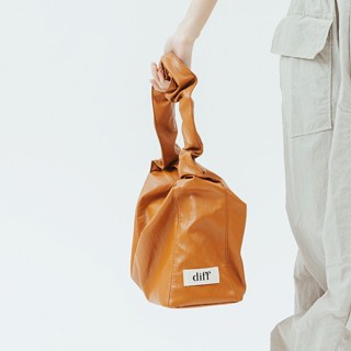 韓國Diff Medium Soft Bag柔軟生態皮革包/ 羊皮觸感肩揹包/ 托特包/ 駝色 eslite誠品