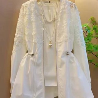 桃園出貨臺灣熱賣大碼女裝2025蕾絲拚接風衣防曬外套抽腰顯瘦上衣胖MM春季寬鬆遮肉