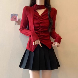 胖胖美依 上衣 長袖T卹 發熱衣 保暖 S-2XL新款立體花朵飄帶掛脖紅色V領針織衫內搭打底衫短上衣-2396.