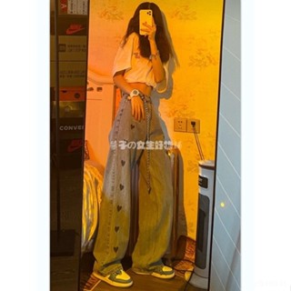 牛仔褲│ 大尺碼愛心刺繡牛仔褲女 寬松顯瘦復古港風牛仔寬褲 韓版刺繡老爹長褲 秋冬百搭大碼顯瘦闊腿褲 洗水藍牛仔直筒褲女