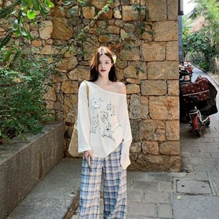 Sunscreen cover shirt 韓系慵懶風露肩防曬長袖T恤女2025寬鬆印花薄款罩衫上衣 cheng71