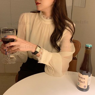 韓國chic鞦季珍珠花邊領法式襯衫女 法式輕熟溫柔風 氣質優雅珍珠立領薄上衣 微透泡泡長袖襯衫 高階感別緻上衣 女生衣著