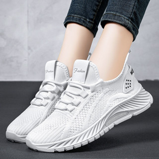 女士透氣網面運動鞋簡約休閒 Flyknit 鞋低幫軟底跑步鞋