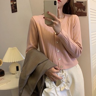 針織衫上衣女士秋季2021年新款寬鬆短版外搭長袖法式別緻白色開… KKIK