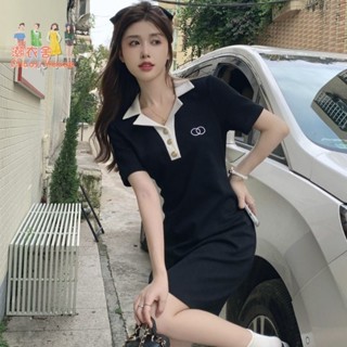 撞色polo領連衣裙女夏收腰顯瘦2026法式設計休閒短袖正肩t恤裙子 短袖連身裙 韓系洋裝 夏天連衣裙