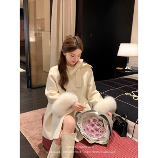 YIFENZI 外套✨ 楊小卷 富家千金外套 優質羊毛狐狸毛白色毛呢外套女 法式斗篷大衣雙面呢 設計感毛毛大衣 小香風外