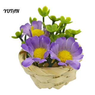 Yutan 娃娃屋花園配件花籃裝飾 1/12 微型花籃模型用於 Diy 娃娃屋裝飾小逼真花卉植物裝飾花園裝飾