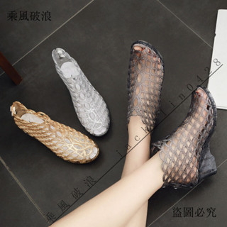 涼鞋✨皮鞋 布鞋 塑膠底 【1487次迴購】歐美女夏時尚塑膠水晶魚嘴涼鞋坡跟洞洞鳥巢果凍鞋防滑高跟媽媽鞋