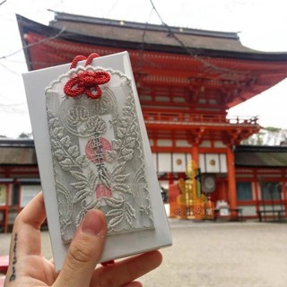 ⭐免運⭐ 限時下殺 日本京都 下鴨神社 蕾絲御守 女性全能 祈福心願成就 手機包掛件 護身平安符 轉運護身符 車內掛件
