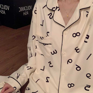【有幸時光】德絨睡衣女春秋冬季長袖開衫卡通KT保暖翻領大碼mikko家居服套裝