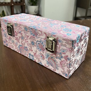 首飾盒 ✨️收納盒 ✨️首飾收納✨️【2720人好評】高檔10位錦布手鐲收納箱子金銀手鐲家用玉鐲收納盒 復古花紋手鐲盒