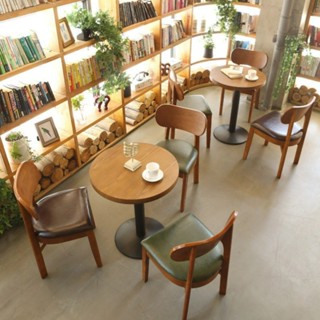 『JIGA』復古懷舊西餐廳咖啡廳桌椅組合 酒店實木奶茶店甜品店 茶餐廳餐桌椅