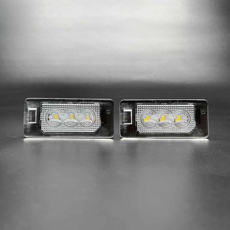 BMW 2PCS LED 牌照燈適用於寶馬 E82 E88 E90 E91 F22 F45 E33 E39 F10 F1