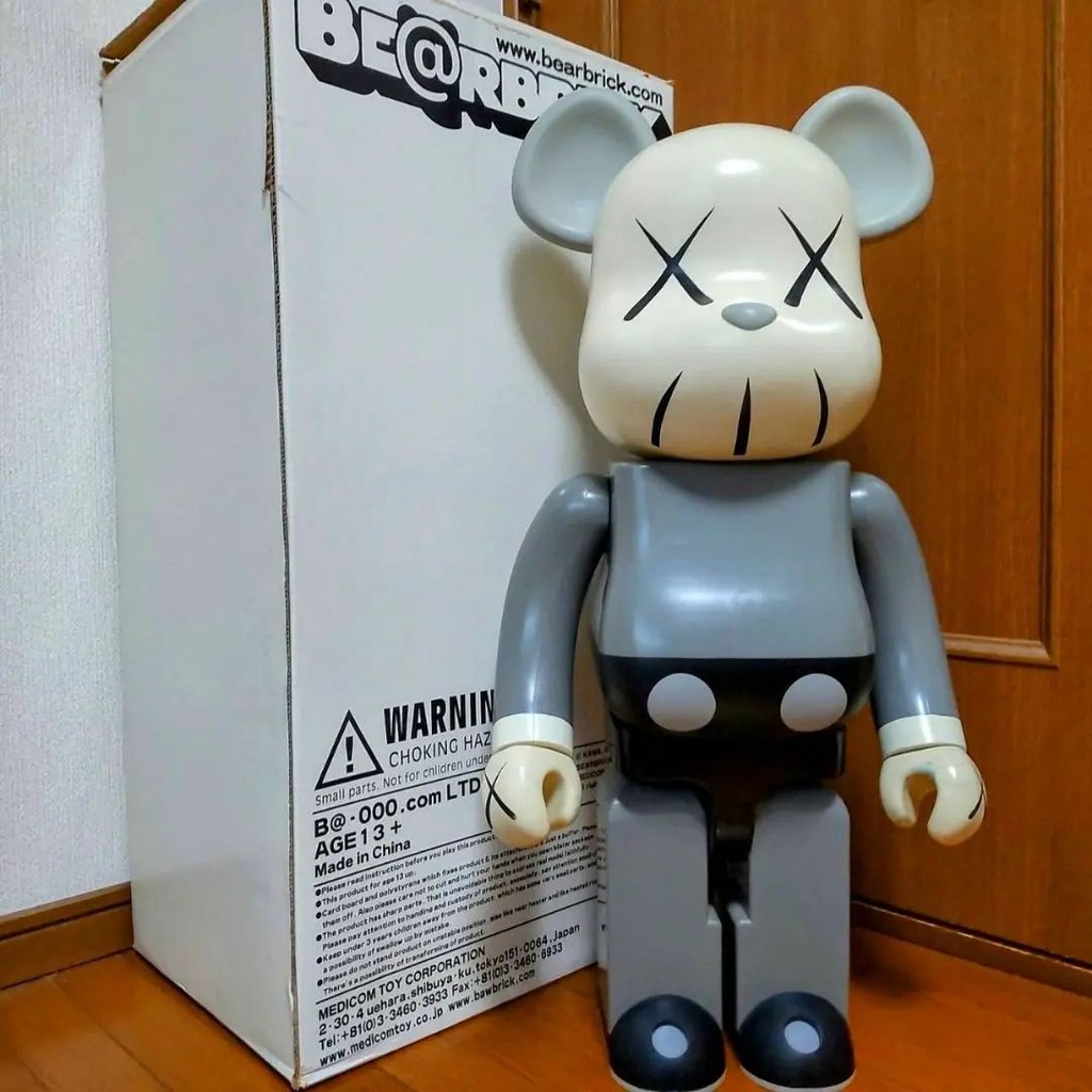 BE@RBRICK Bearbrick 庫柏力克熊 KAWS 1000% 日本直送 二手