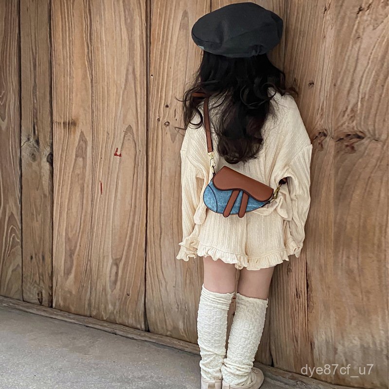 喵咪咪童裝【免運+全店促銷】韓版洋氣迷你兒童手提斜挎單肩馬鞍包女童女孩小包包個性撞色 兒童包包 兒童斜背包