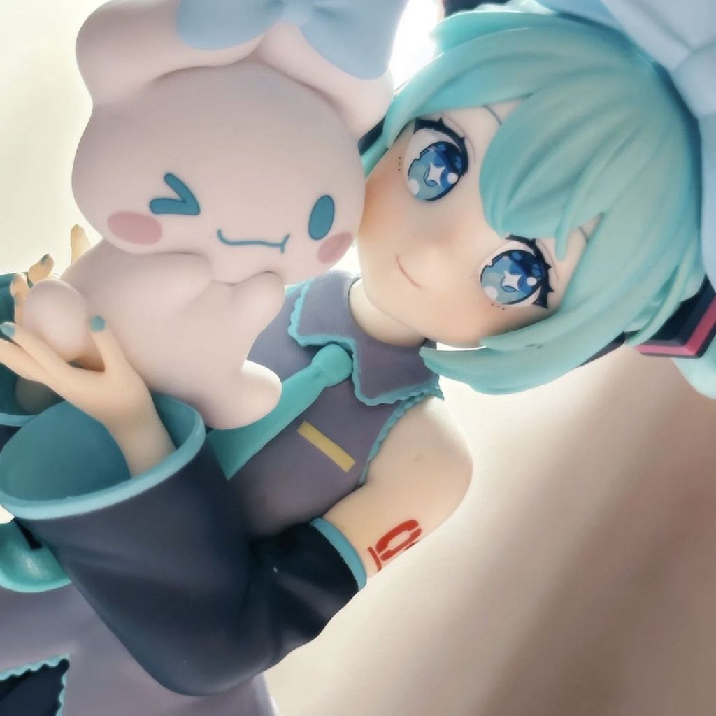【❤★次元臻品~】12.21📋爆款初音未來系列玉桂G大耳狗高顏值客廳桌面手辦擺件