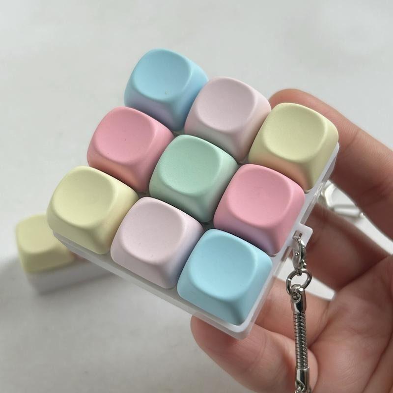 精品推薦🌸【4.14】解壓玩具減壓神器機械鍵盤彩色試軸器按鍵減壓玩具鑰匙扣掛件學生
