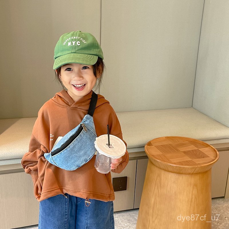 喵咪咪童裝【免運+全店促銷】兒童包包ins韓版休閒男童女童斜挎包牛仔輕便胸包寶寶百搭配飾包 兒童包包 兒童斜背包