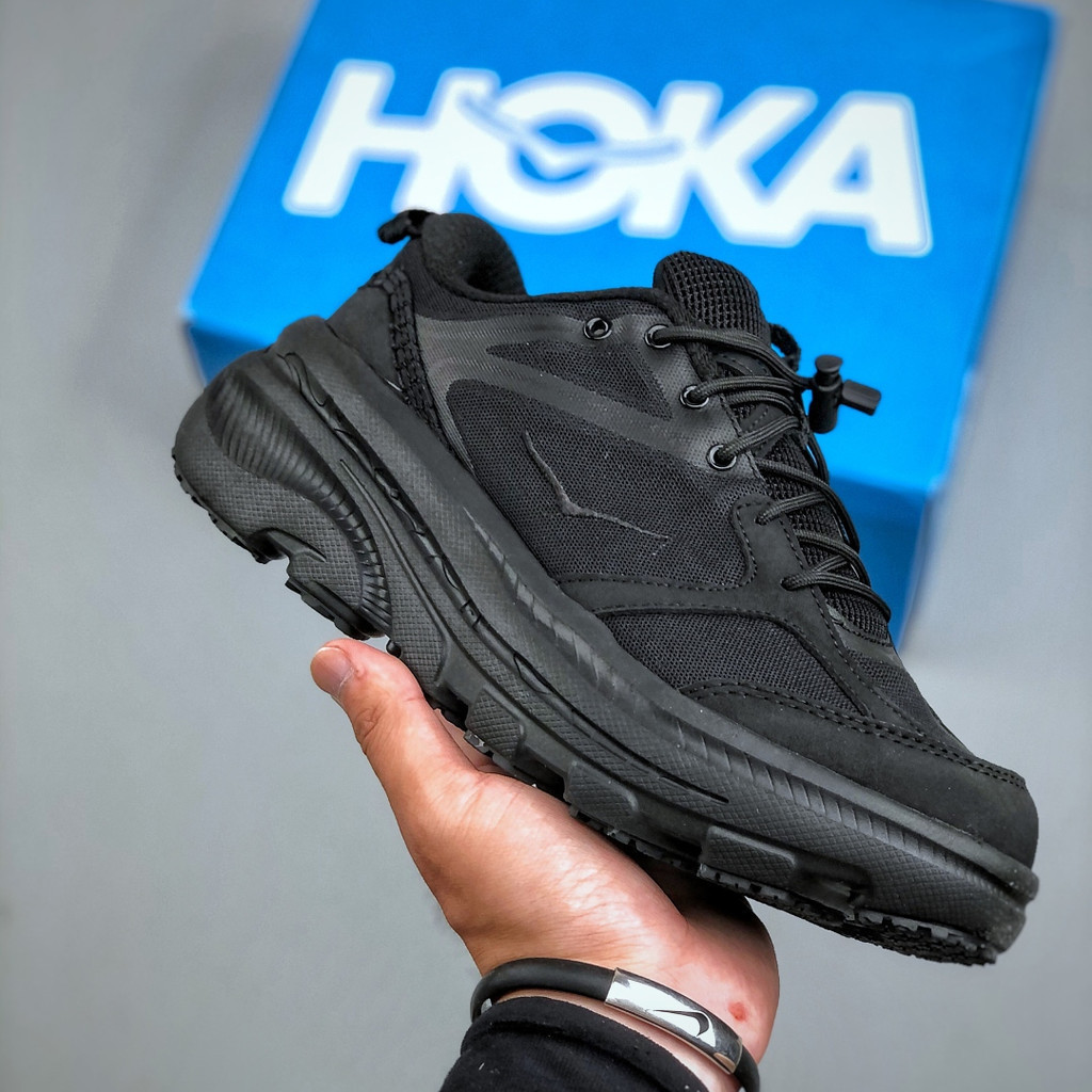 HOKA ONE ONE X BONDI MARNI B3LS男女款登山鞋。它們具有良好的透氣性、厚底設計，並具有EXP