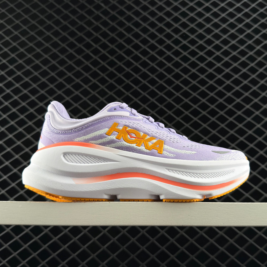 HOKA Bondi 9 女士跑步鞋，厚底，減震效果好且輕便。穿著舒適 WO8T