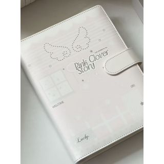 新店優惠🌸限時下殺🌸卡冊 卡套 收納冊 應援卡冊 爆款粉色幸運四葉草天使翅膀a4卡冊4宮格韓版手賬本記事活頁本子