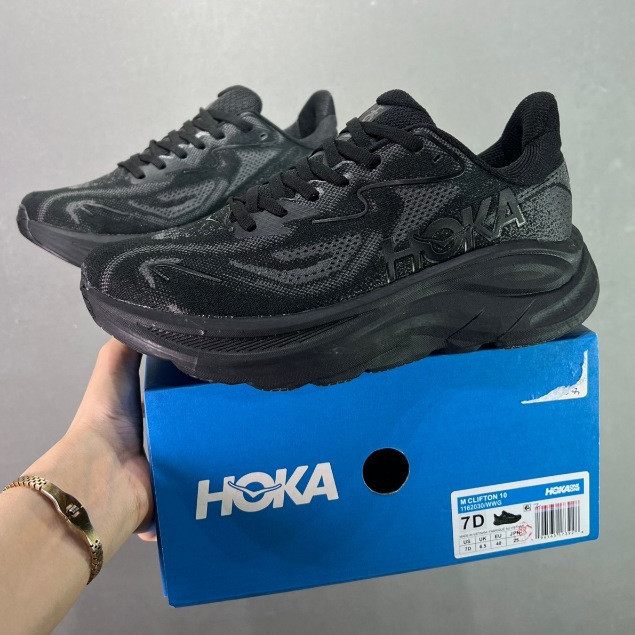 Hoka Clifton 10 男女跑鞋。 1RWA
