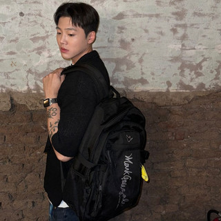 SR全球代購 韓國kr 男女同款 MARK GONZALES 後背包 (兩色)