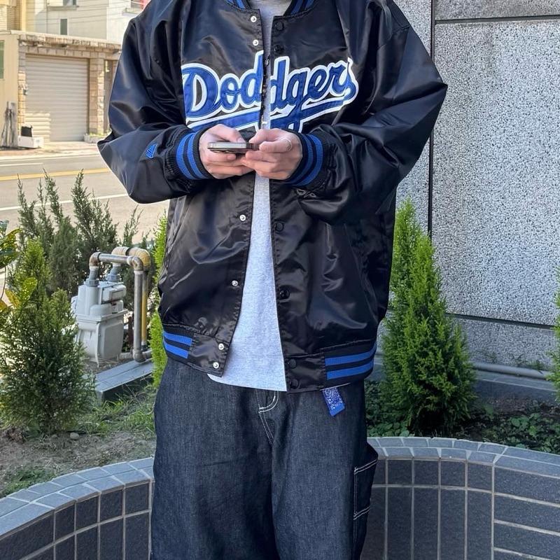 〔GroveStreet〕現貨 Majestic MLB LA Dodgers 西岸風格 道奇隊 棒球外套 刺繡