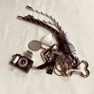桃園出貨🦄miu係編織彩繩車鑰匙扣羽毛球拍小相機nis風包包掛件裝飾手繩配飾