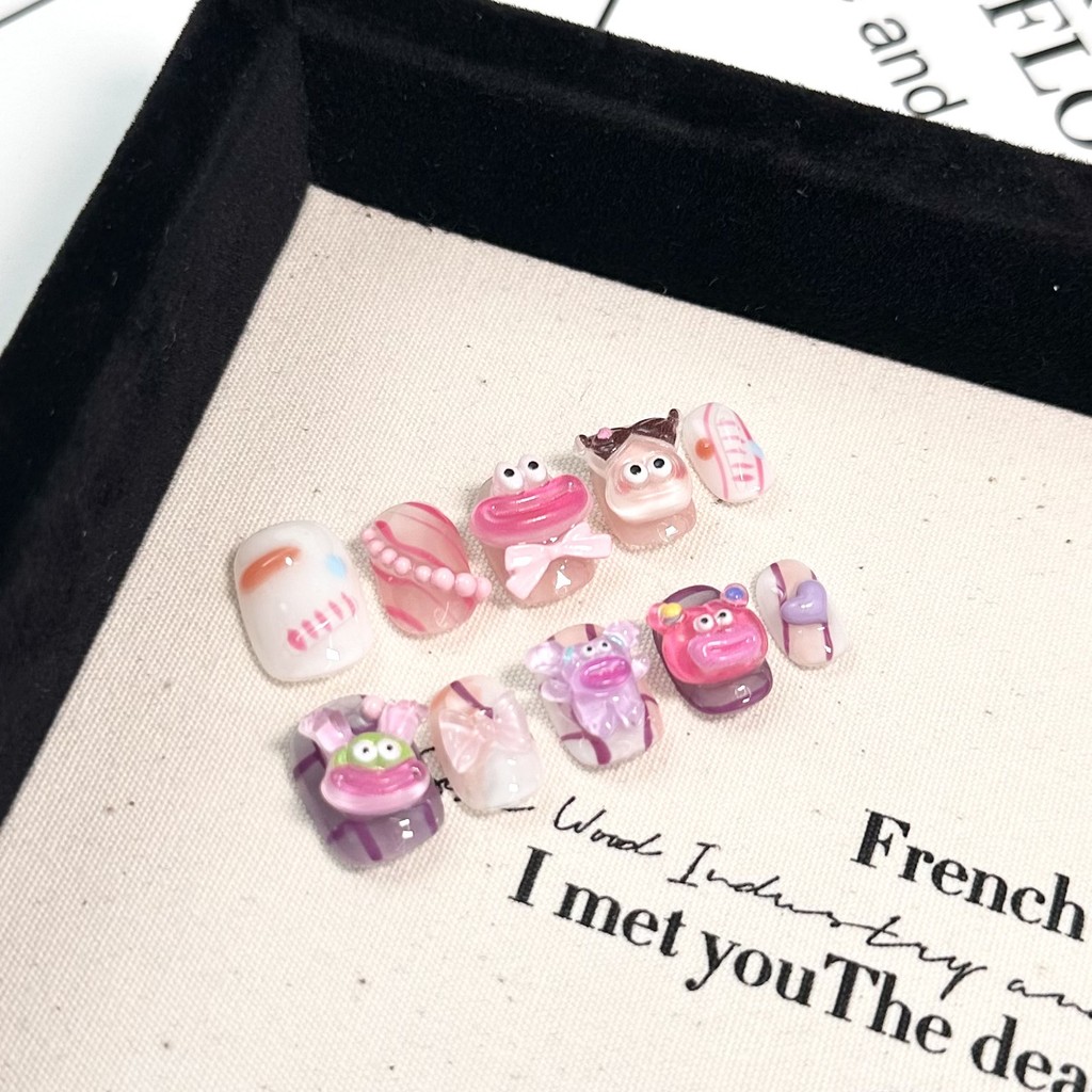 新款卡通手工穿戴甲片高級感夏季可愛醜萌娃娃美甲貼片可拆卸短款 【Nancy的小店】