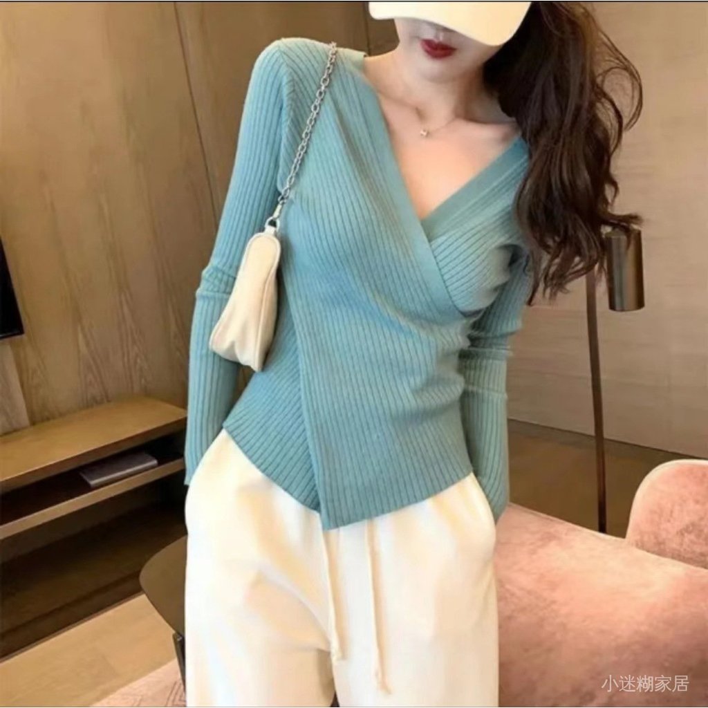免運 臺灣出貨 秋冬長袖女 V領毛衣女新款打底衫內搭秋冬長袖交叉修身針織緊身上衣 SKHE