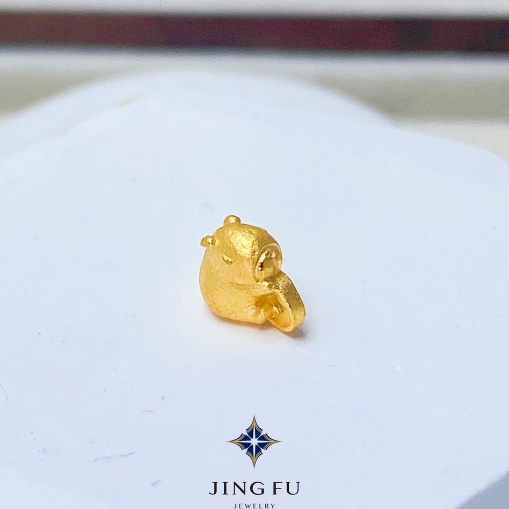 ✧中壢景福珠寶✧  黃金9999 卡皮巴拉抱金幣 造型小金豆 黃金送禮 時尚保值