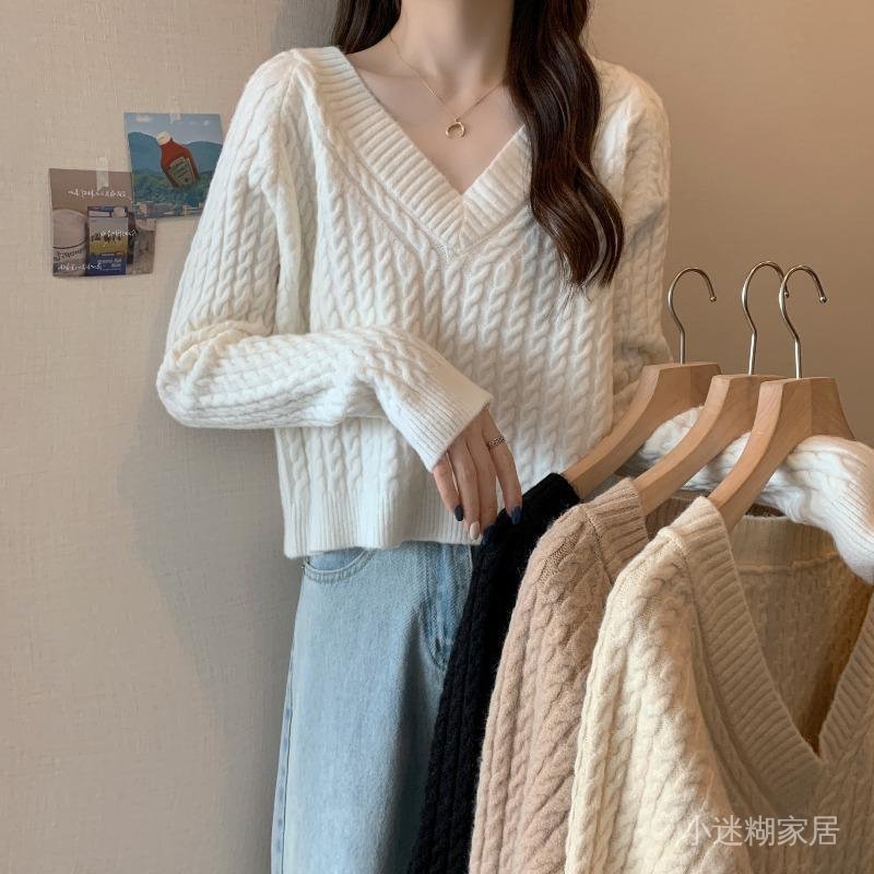 免運 臺灣出貨 秋冬毛衣女 打底衫v領毛衣女設計感秋冬短款慵懶風寬鬆套頭麻花針織衫上衣女 FL9S