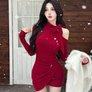 SY法式洋裝純慾辣妹蝴蝶結露肩長袖連身裙打底A字連身裙女秋冬新款內搭修身顯瘦包臀裙