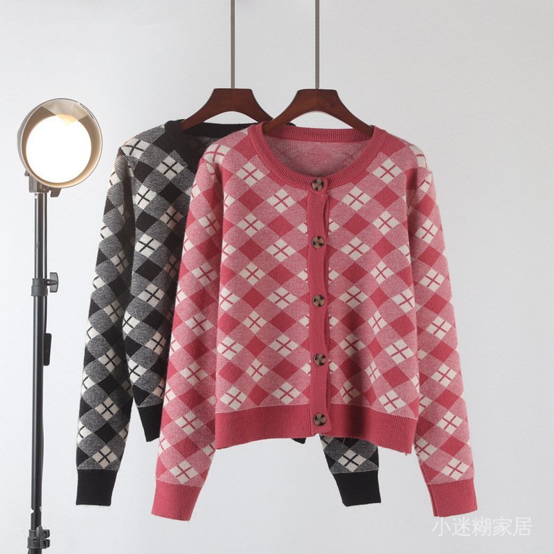 免運 臺灣出貨 秋冬毛衣女 日係複古撞色菱格針織開衫女秋冬新款寬鬆顯瘦百搭小衆毛衣外套女 ALIA