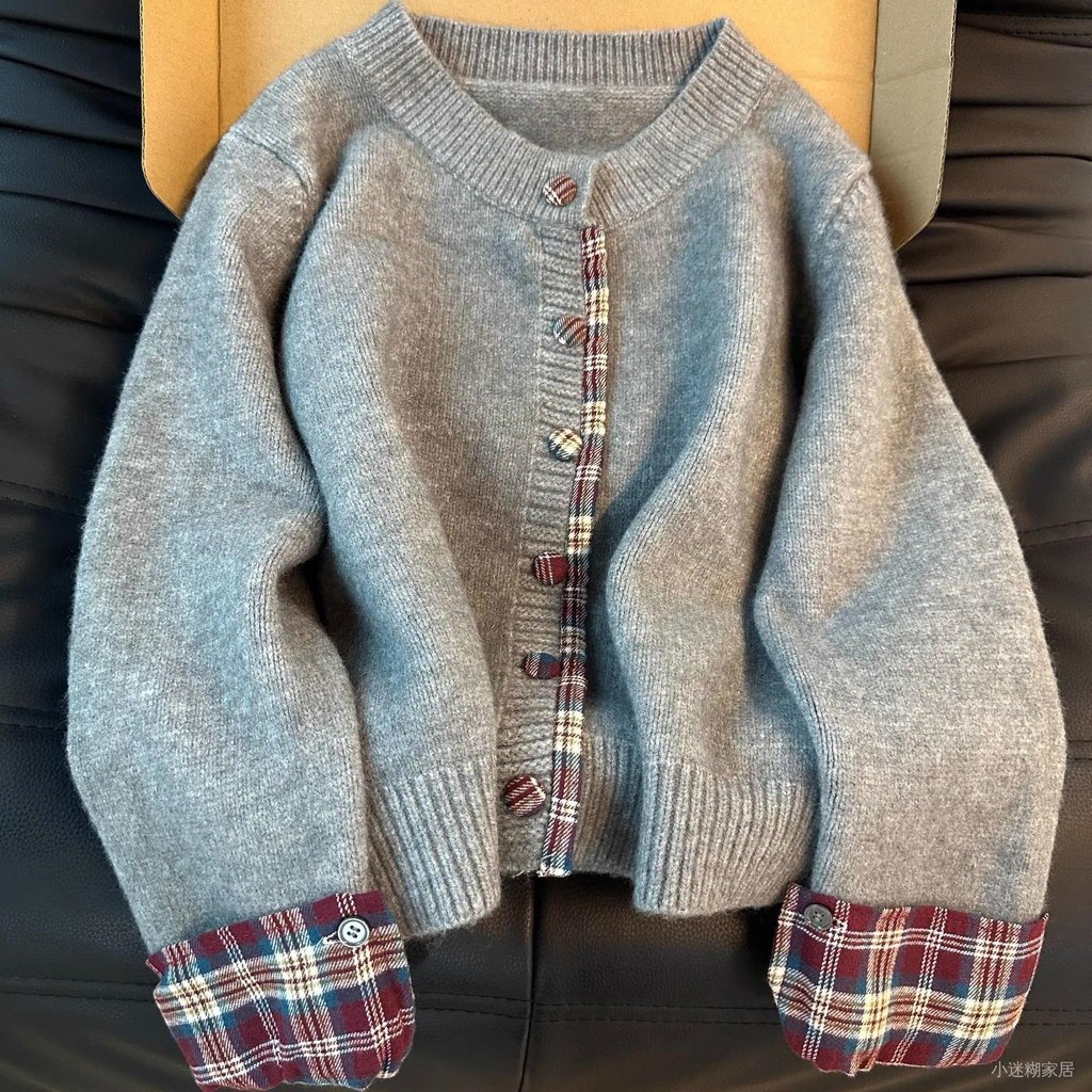 免運 臺灣出貨 秋冬毛衣女 假兩件韓係圓領拚接格子毛衣女秋冬新款寬鬆休閒針織開衫上衣 OA3A