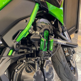 🔥台灣出貨🔥適用川崎忍者400 NINJA400 Z400機車鋁合金改裝護槓水杯壺架