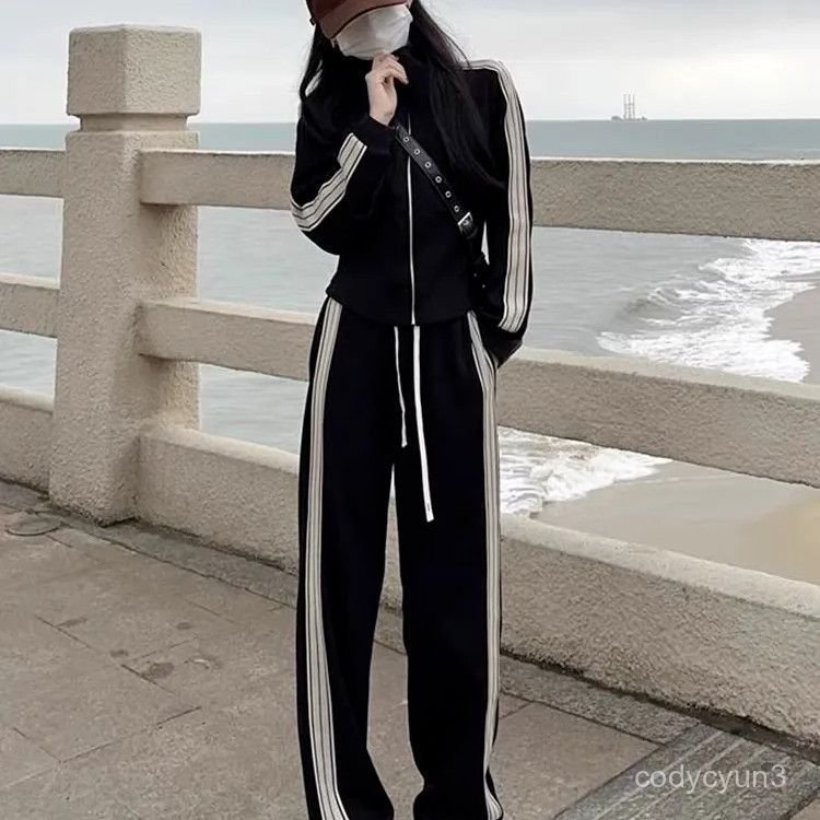 免運 臺灣出貨 冬天套裝女 休閒運動服套裝女年新款春秋寬鬆衛衣外套長款闊腿褲褲兩件套 KO2C