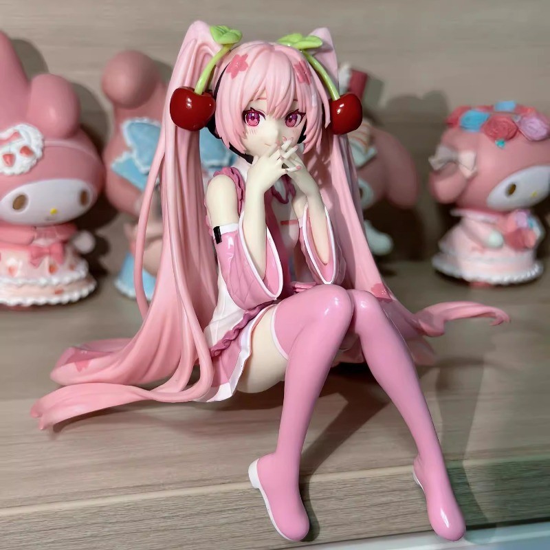 【台灣發貨】櫻花初音未來手辦 坐姿初音 二次元動漫機箱模型 桌面擺件禮物