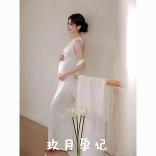 回購神物📈影樓新款孕婦主題法式斜肩連衣裙女設計感輕奢優雅風孕媽咪禮服裙UN9S
